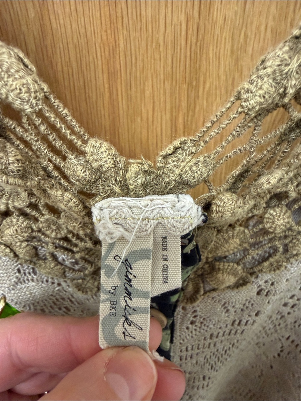 Gimmicks BKE Y2K Boho Tan Crochet Lace Button-Front Camisole with Cream Lace - Picture 2 of 9